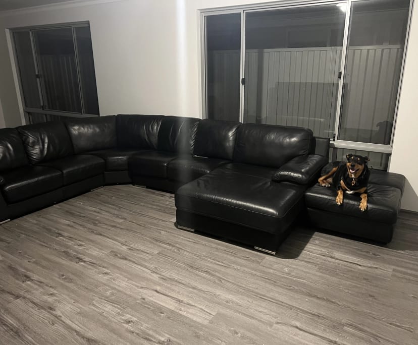 Unfurnished room in a share house