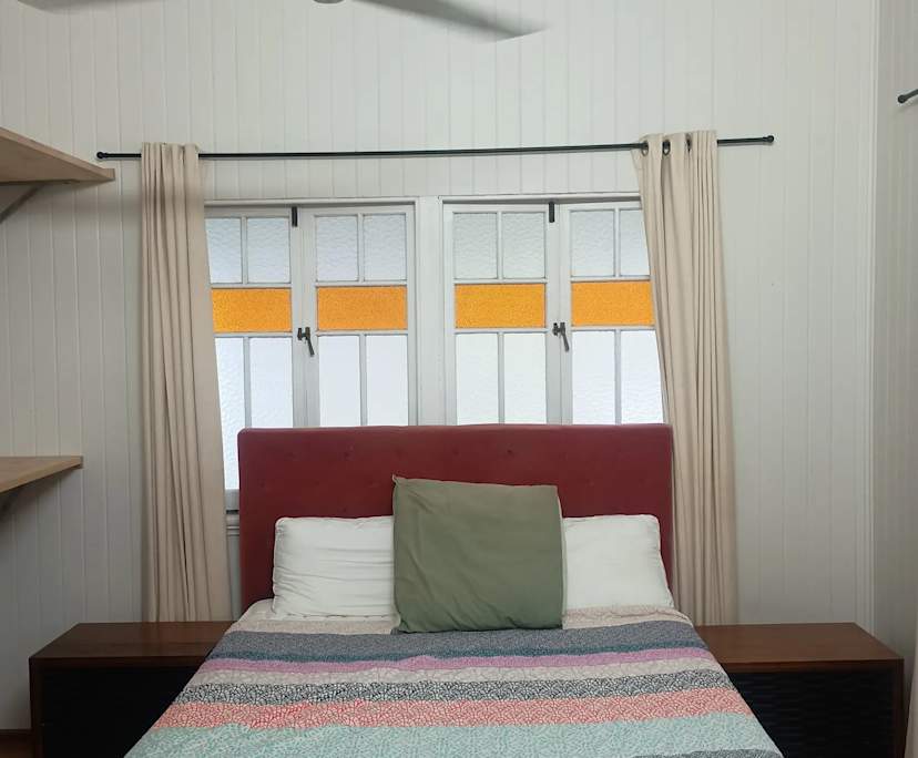 $300, Share-house, 3 bathrooms, Bungalow QLD 4870