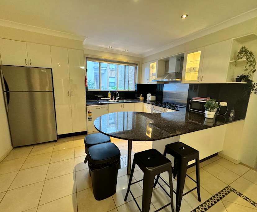 $280, Flatshare, 6 bathrooms, Homebush NSW 2140