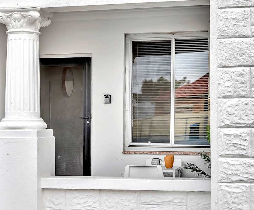 Whole property with 2 rooms for rent