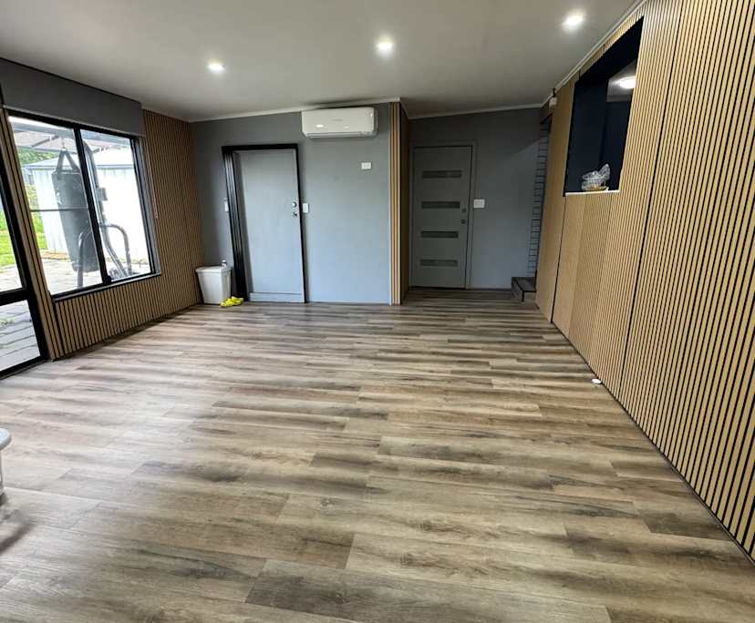 Unfurnished room with own bathroom