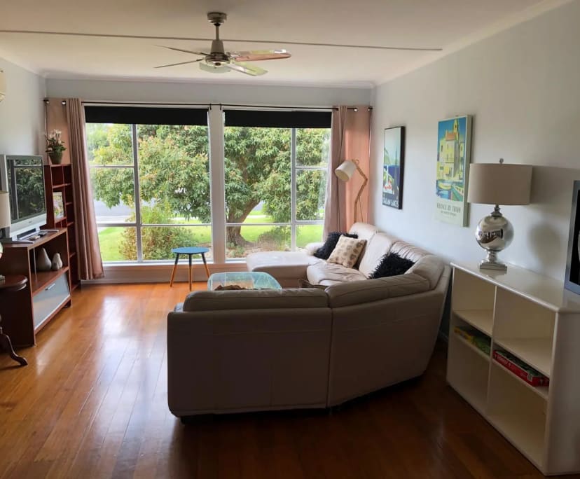 $250, Share-house, 3 bathrooms, Newcomb VIC 3219