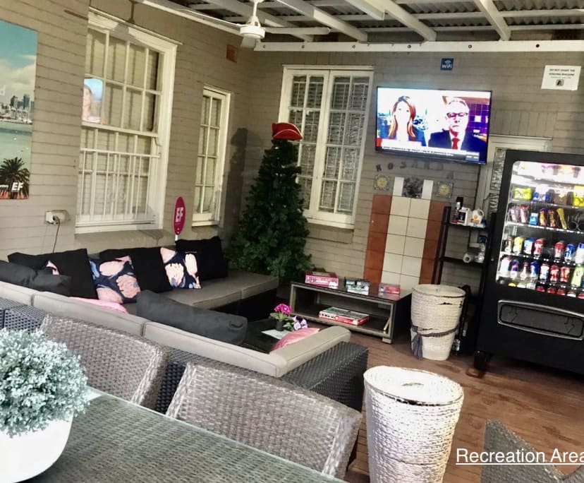 $400, Studio, 1 bathroom, Newmarket QLD 4051