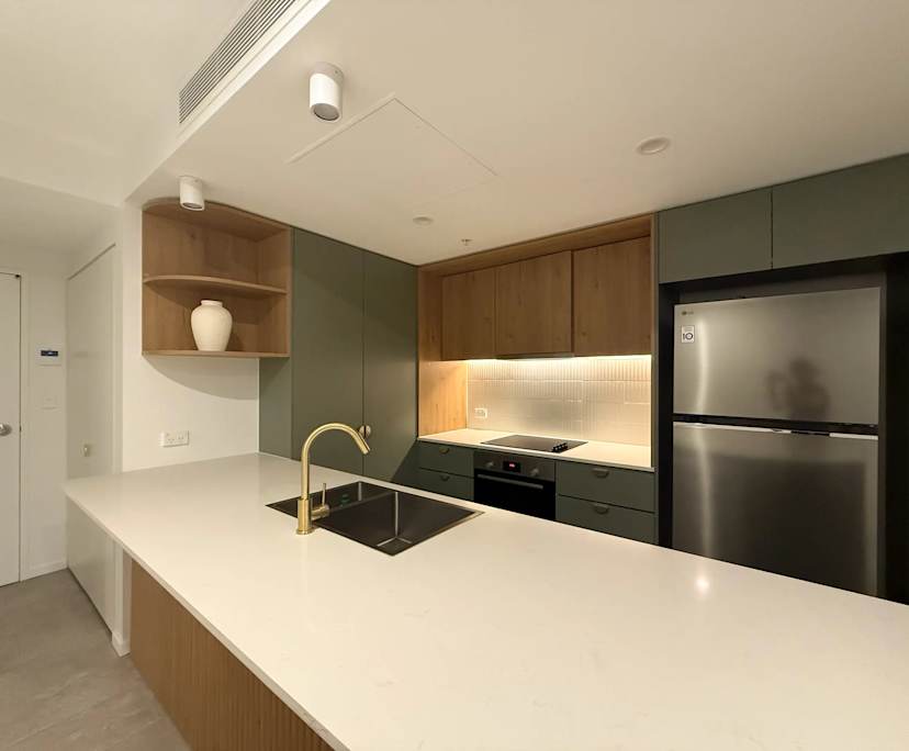 Furnished room with ensuite in a flatshare