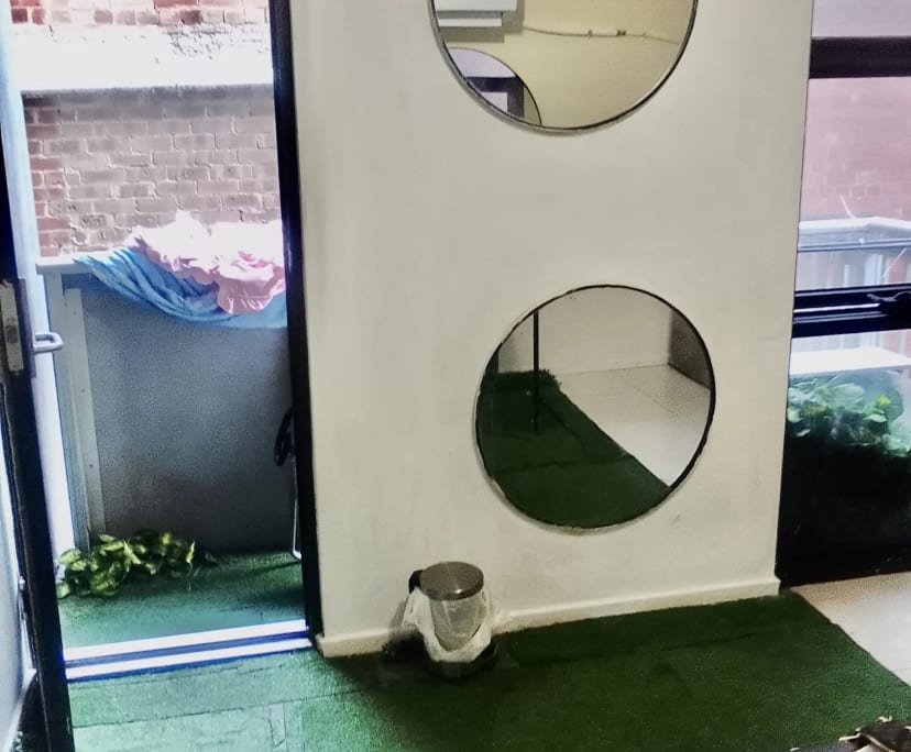 $465, Whole-property, 2 bathrooms, Melbourne VIC 3004