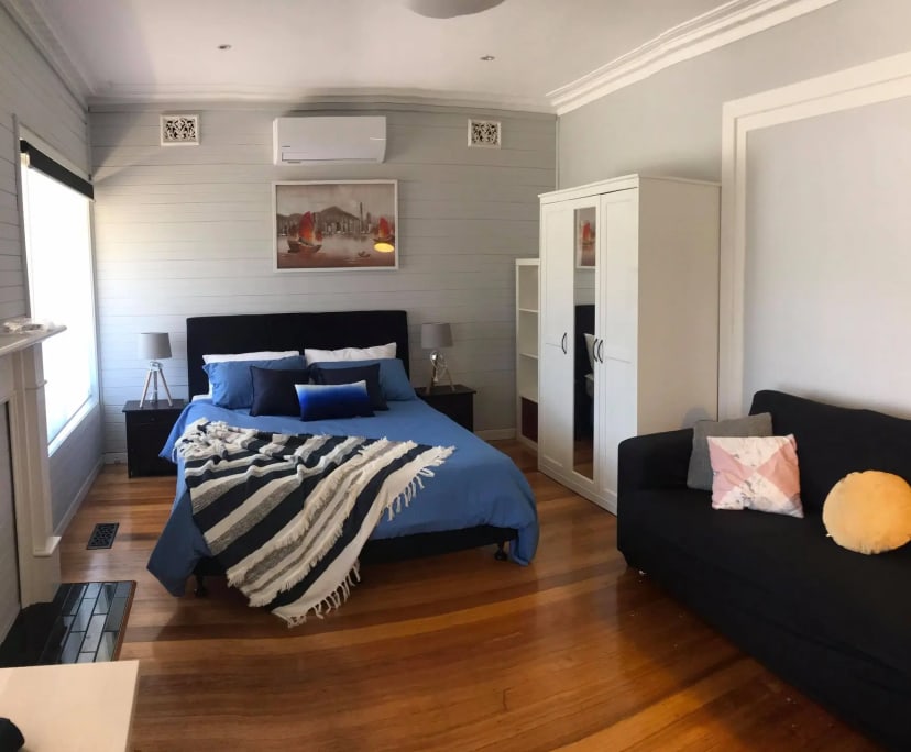 Room for Rent in Altona, Melbourne 280, Furnished...
