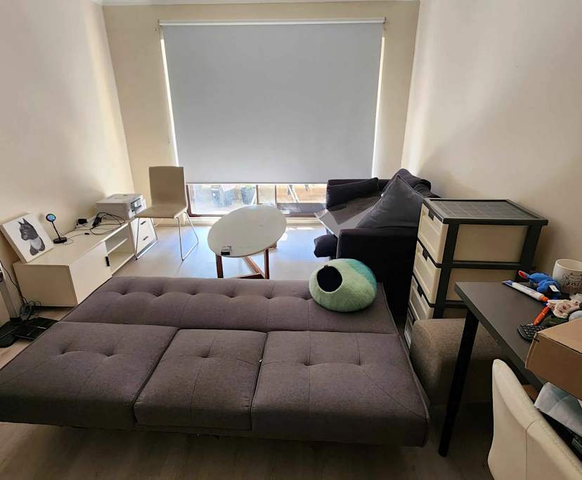 Unfurnished room in a flatshare