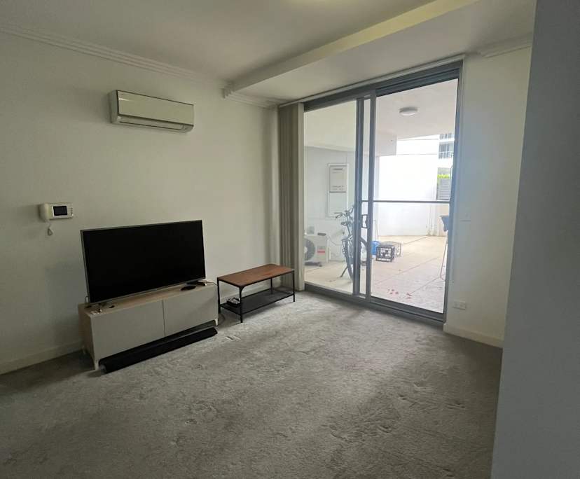 $380, Flatshare, 2 bathrooms, Turrella NSW 2205