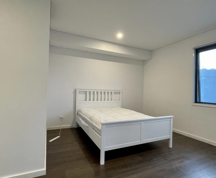 Furnished room with ensuite in a flatshare