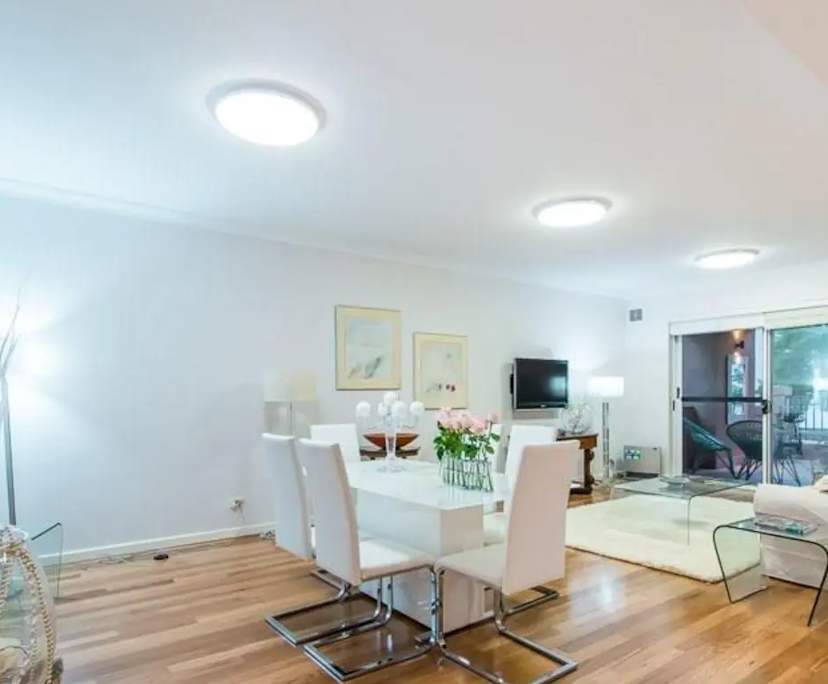 Whole property with 2 rooms for rent
