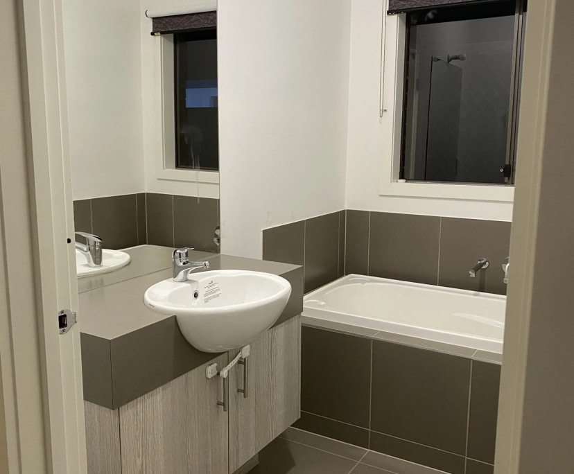 Unfurnished room in a share house