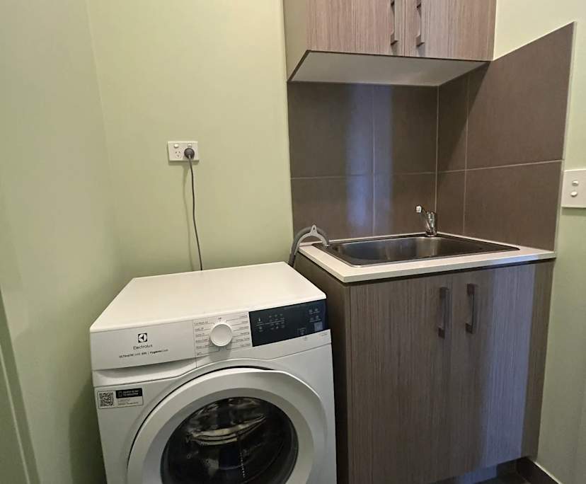 $290, Share-house, 4 bathrooms, Rosanna VIC 3084