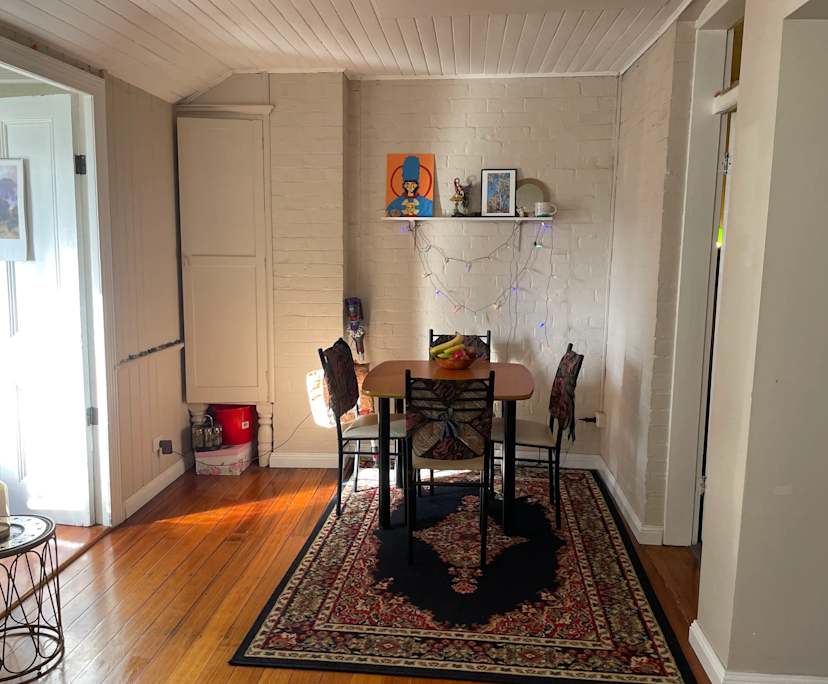 Whole property with 2 rooms for rent