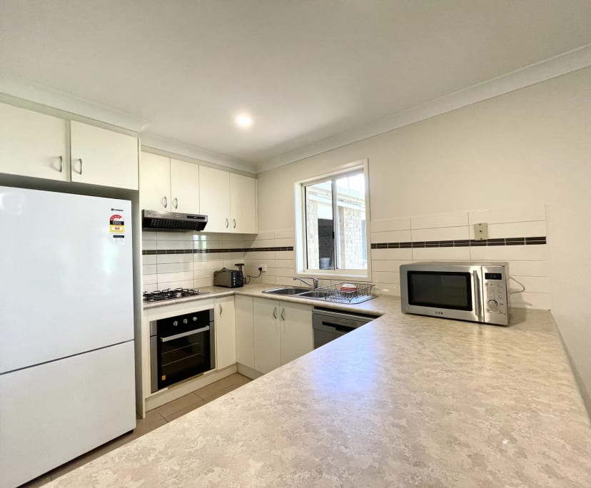 $220, Share-house, 6 bathrooms, Pakenham VIC 3810
