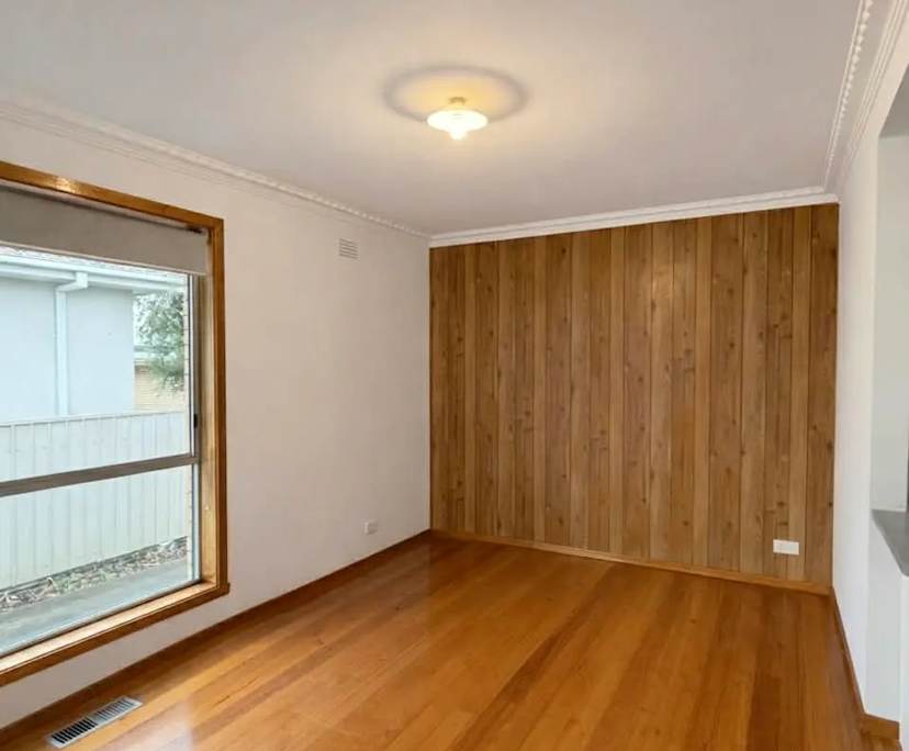 Whole property with 3 rooms for rent