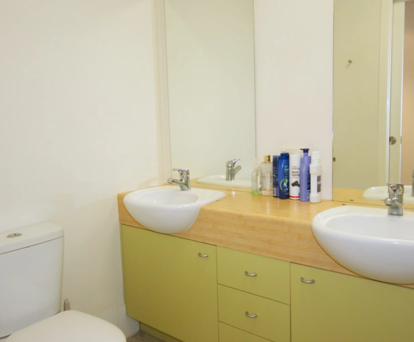 $175, Share-house, 6 bathrooms, Kelvin Grove QLD 4059