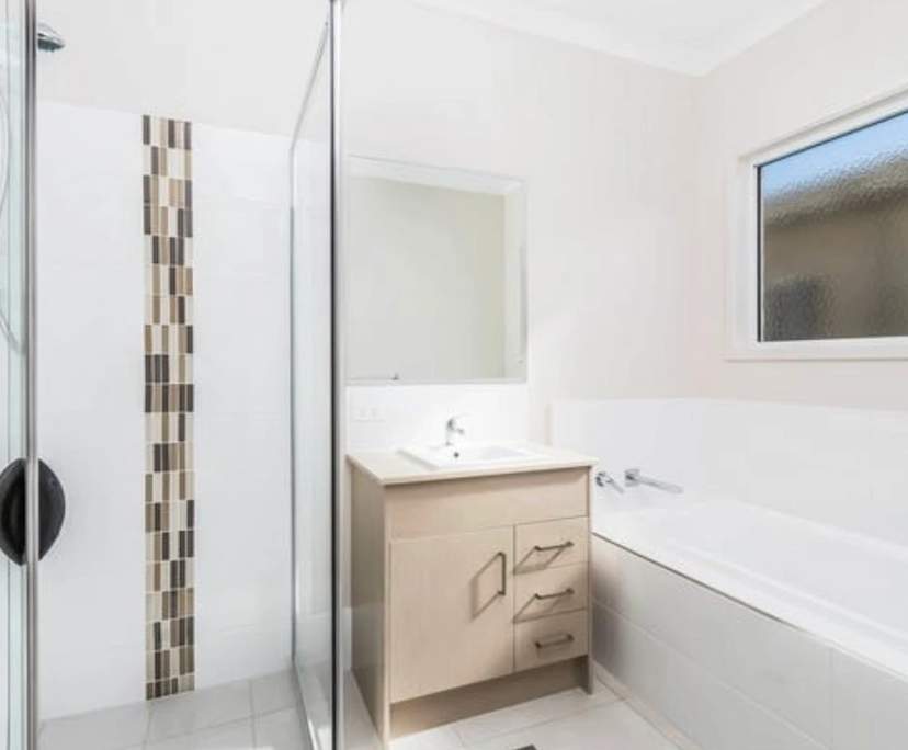 Unfurnished room in a share house