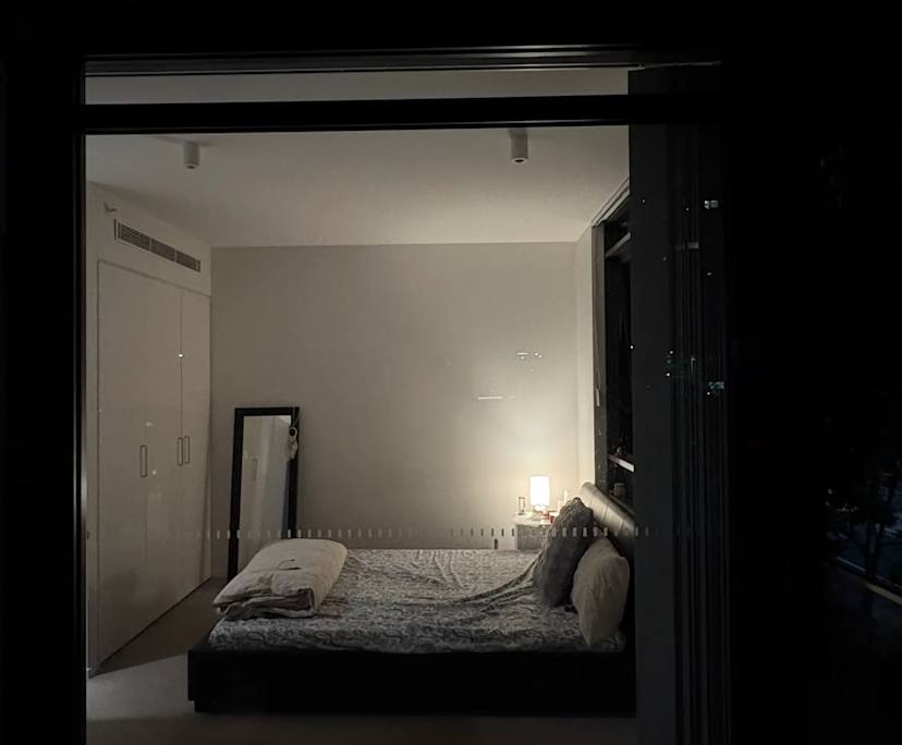 Furnished room with ensuite in a flatshare