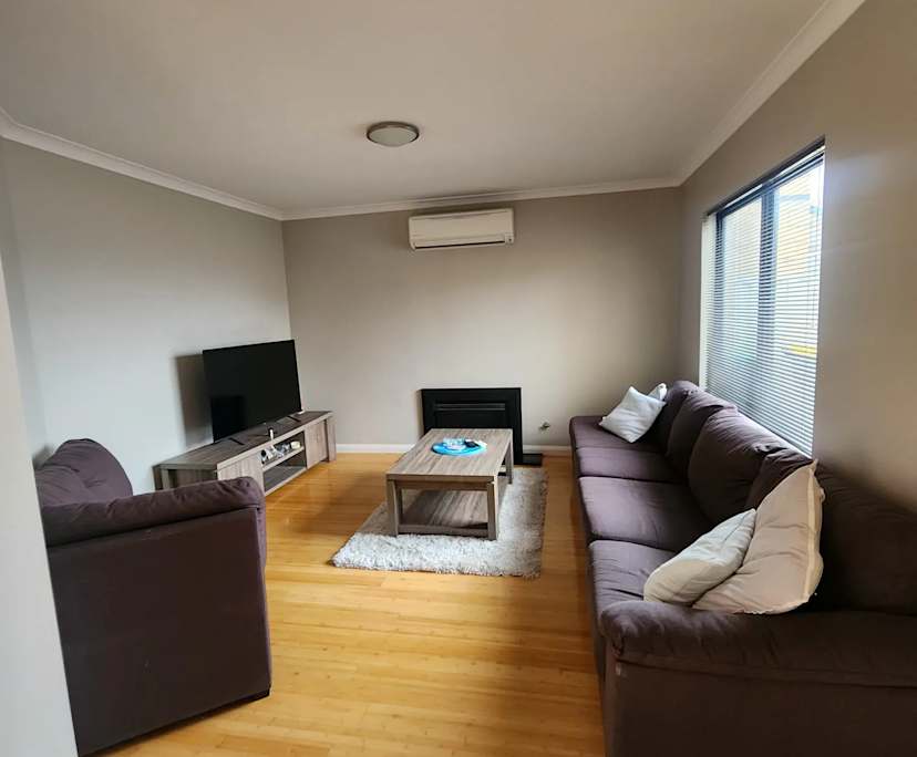 Unfurnished room in a share house