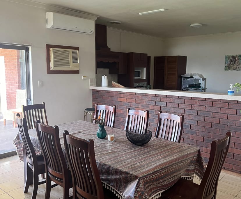 $260, Share-house, 4 bathrooms, Spearwood WA 6163