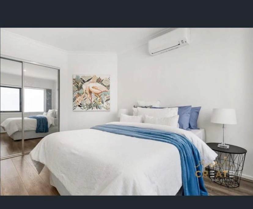 Unfurnished room with own bathroom