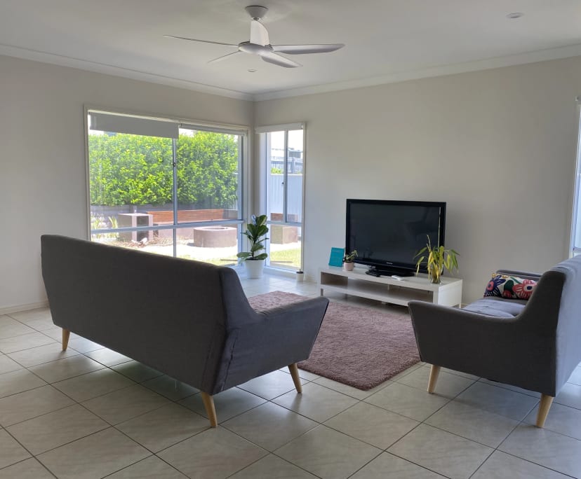 $270, Share-house, 3 bathrooms, Little Mountain QLD 4551
