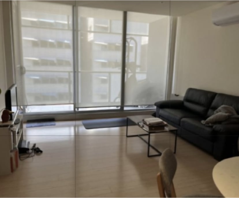 Furnished room in a flatshare