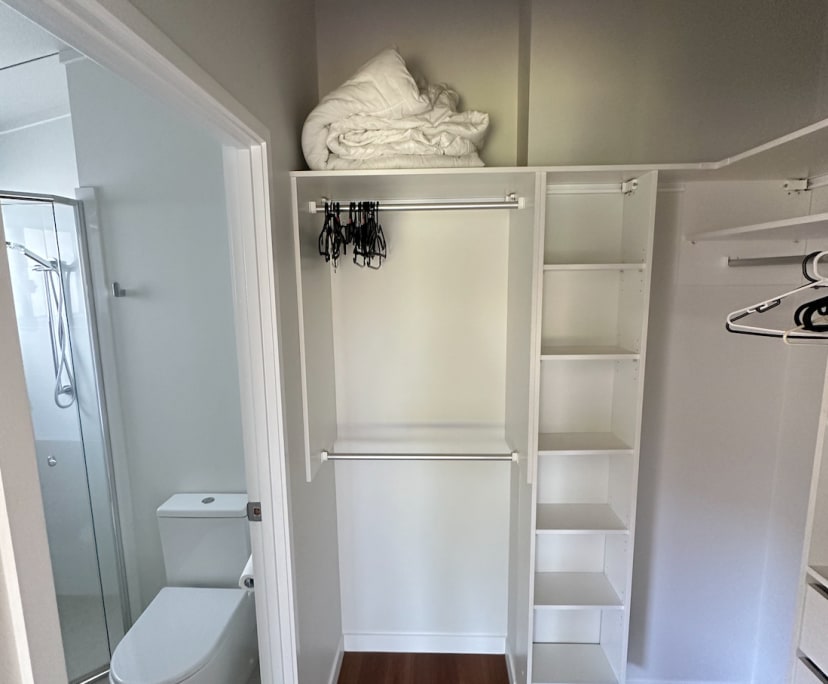 $700, Whole-property, 2 bathrooms, Burleigh Waters QLD 4220