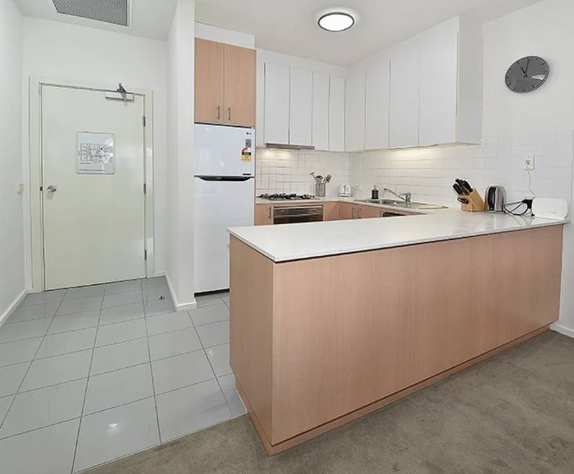 $975, Whole-property, 2 bathrooms, Melbourne VIC 3000