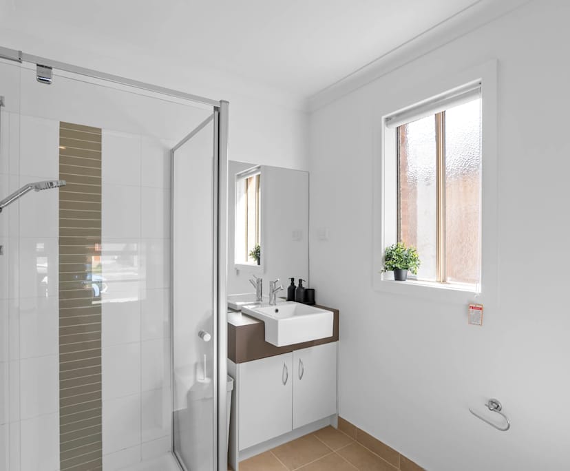 $300, Share-house, 6 bathrooms, Wyndham Vale VIC 3024