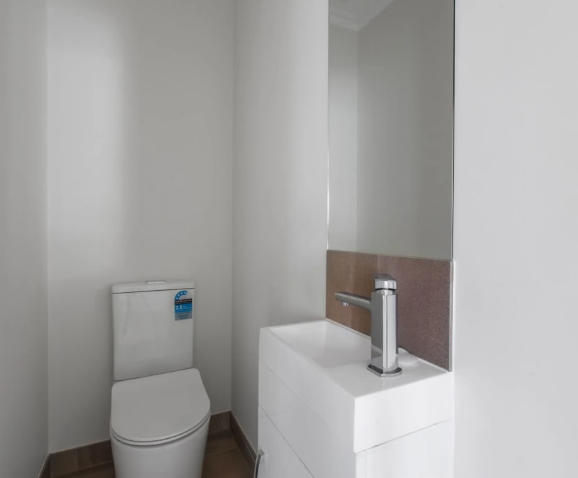 $270, Share-house, 6 bathrooms, Notting Hill VIC 3168