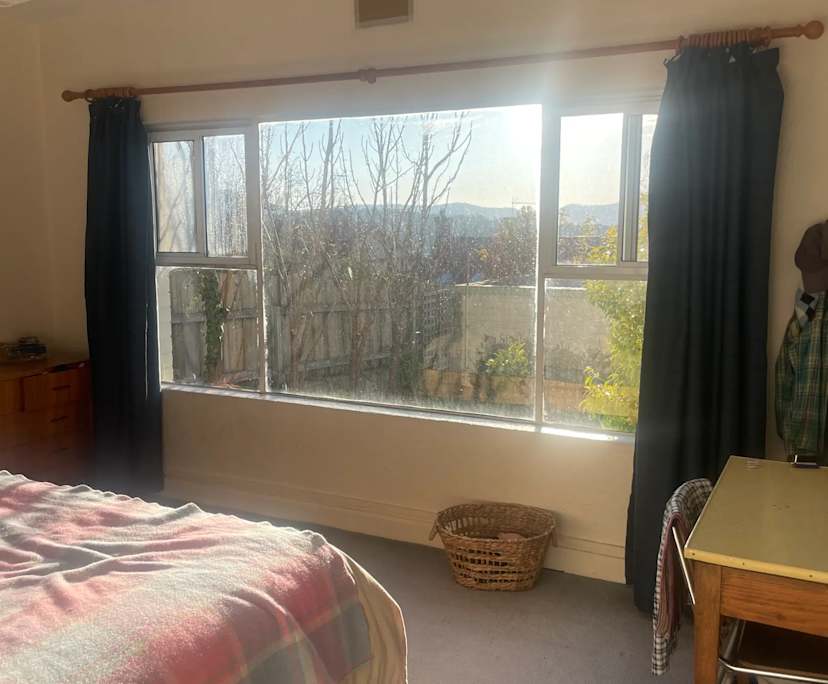 Unfurnished room in a flatshare