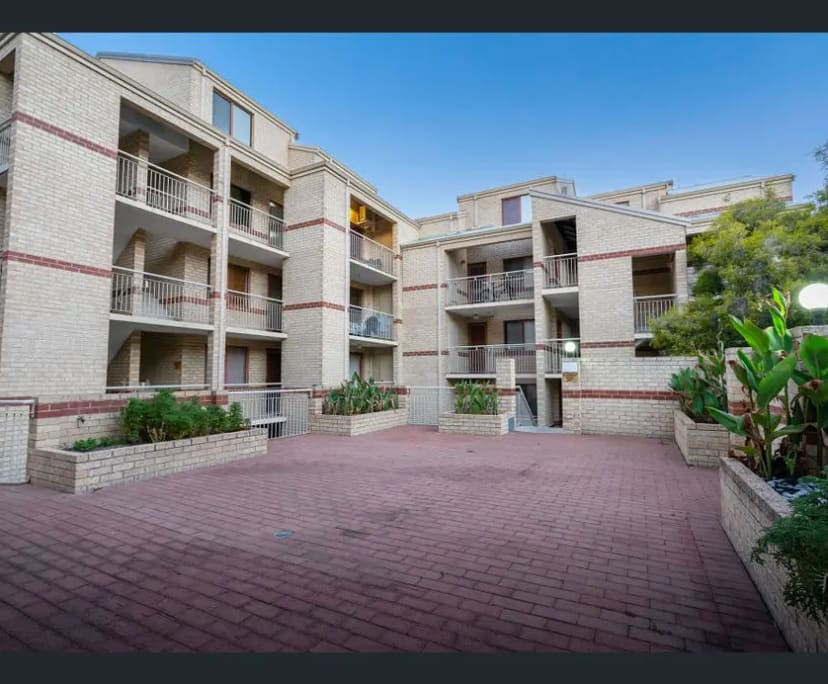 Room for Rent in East Perth, Perth 320, Furnished...