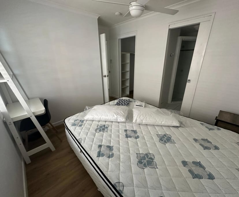 $480, Flatshare, 2 bathrooms, Kangaroo Point QLD 4169