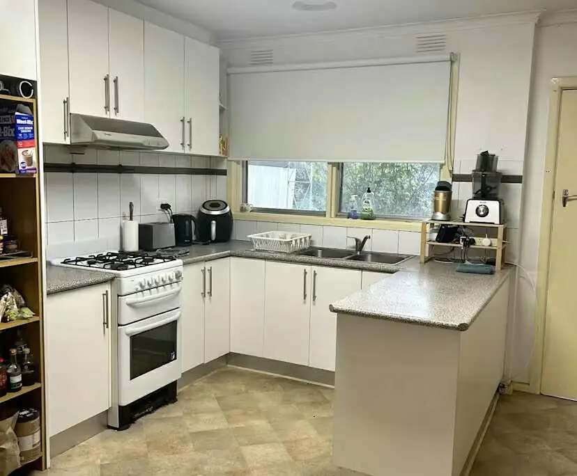 Unfurnished room in a share house