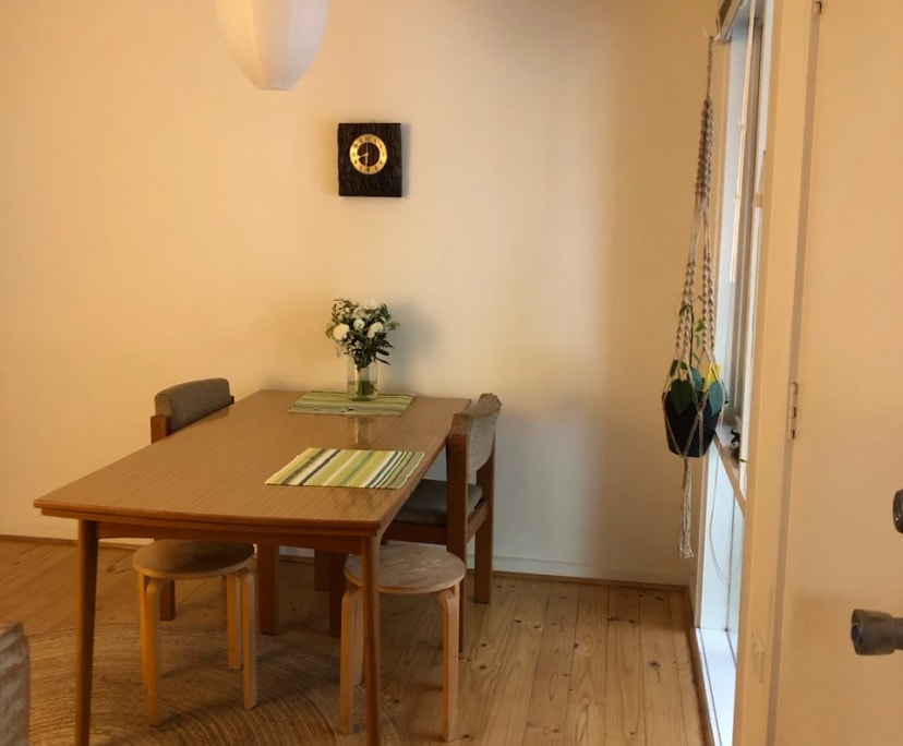 Room in a share house