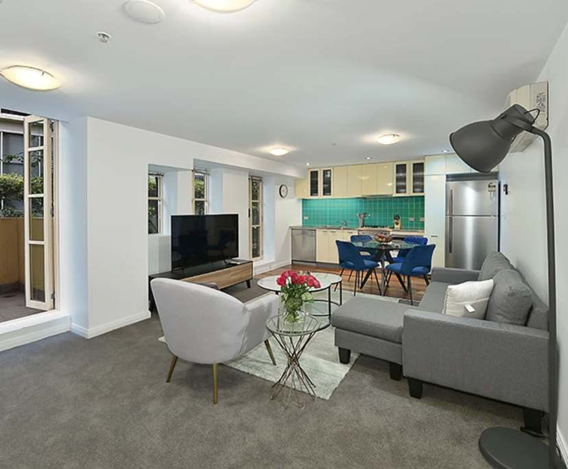 $940, Whole-property, 2 bathrooms, Melbourne VIC 3000