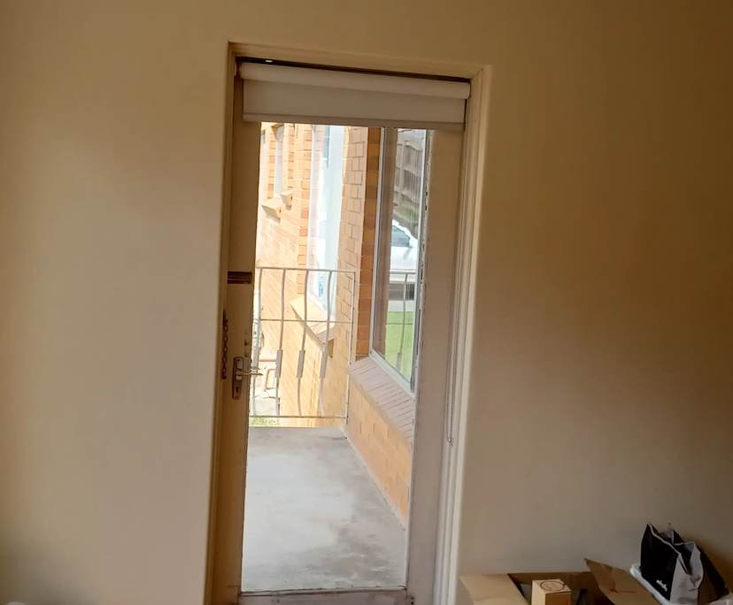 Unfurnished room in a flatshare