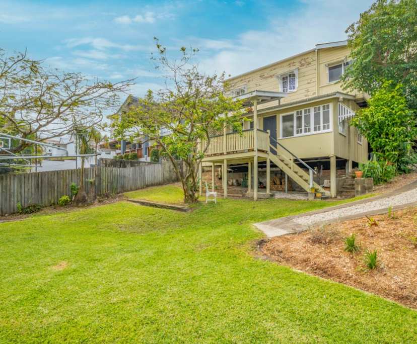 Unfurnished room in a flatshare