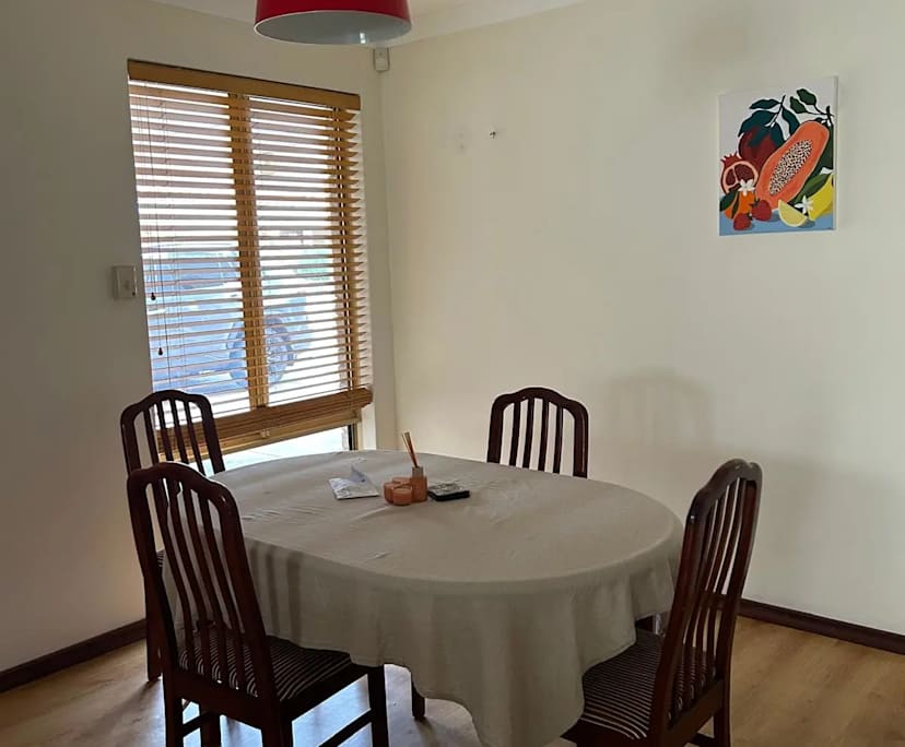$250, Share-house, 3 bathrooms, Shelley WA 6148