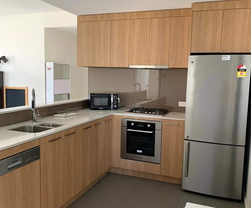 Furnished room with ensuite in a flatshare