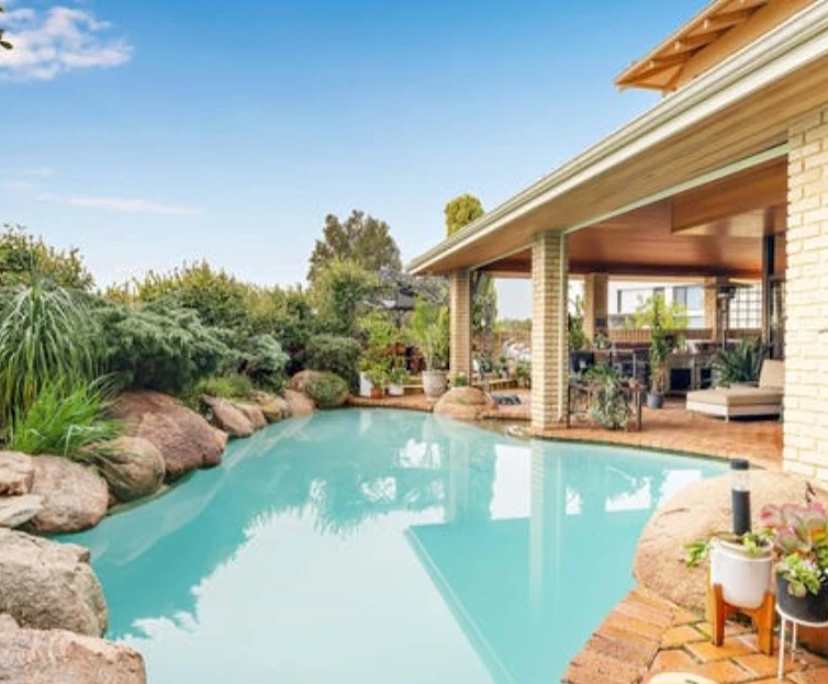 Room in a share house