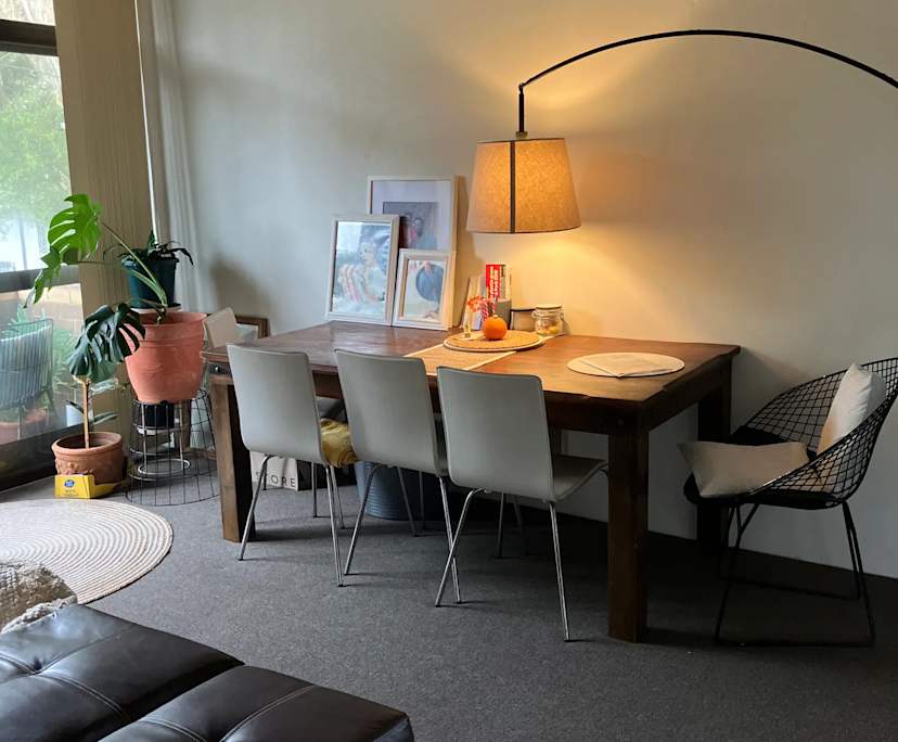 Unfurnished room in a flatshare