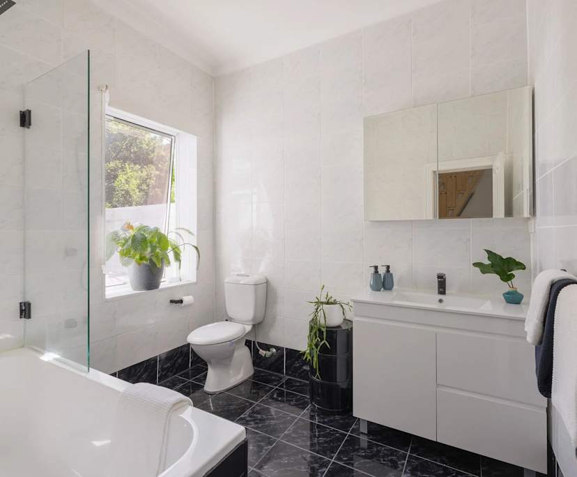 $425, Share-house, 4 bathrooms, Darlington NSW 2008