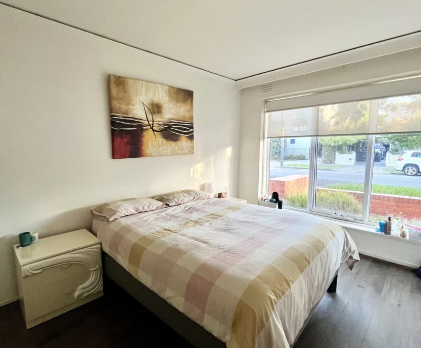 Furnished room in a flatshare