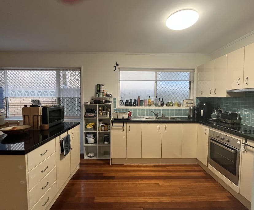 Room in a share house
