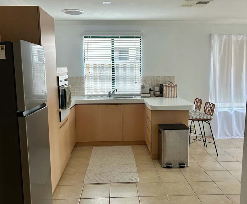$300, Share-house, 3 bathrooms, Waikiki WA 6169