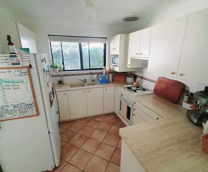 Unfurnished room with own bathroom