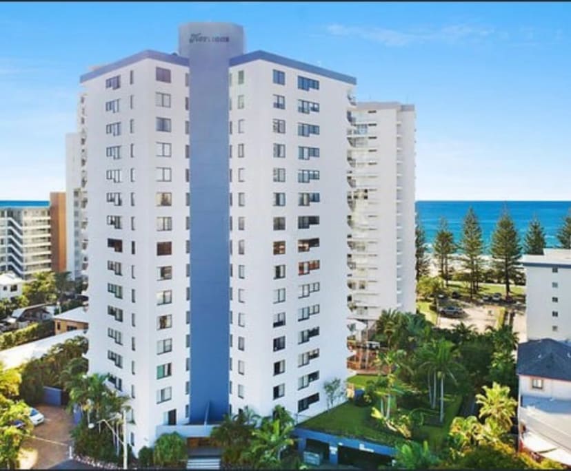 $420, Flatshare, 2 bathrooms, Burleigh Heads QLD 4220