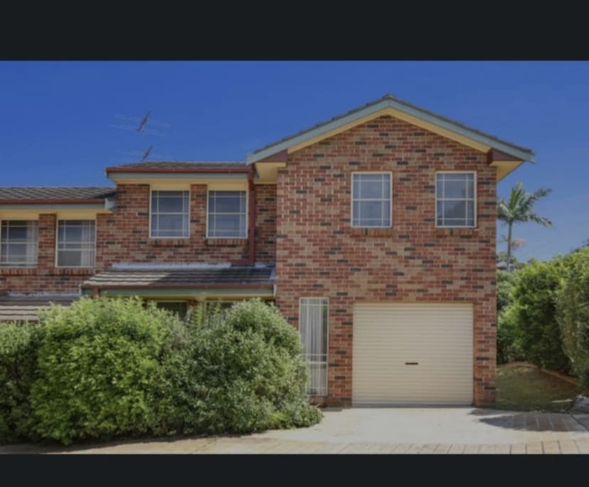 $300, Share-house, 2 bathrooms, Figtree NSW 2525